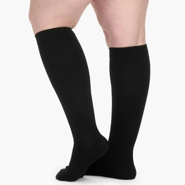 VIVALES | Weite Kompressionsstrümpfe zur Schmerzlinderung